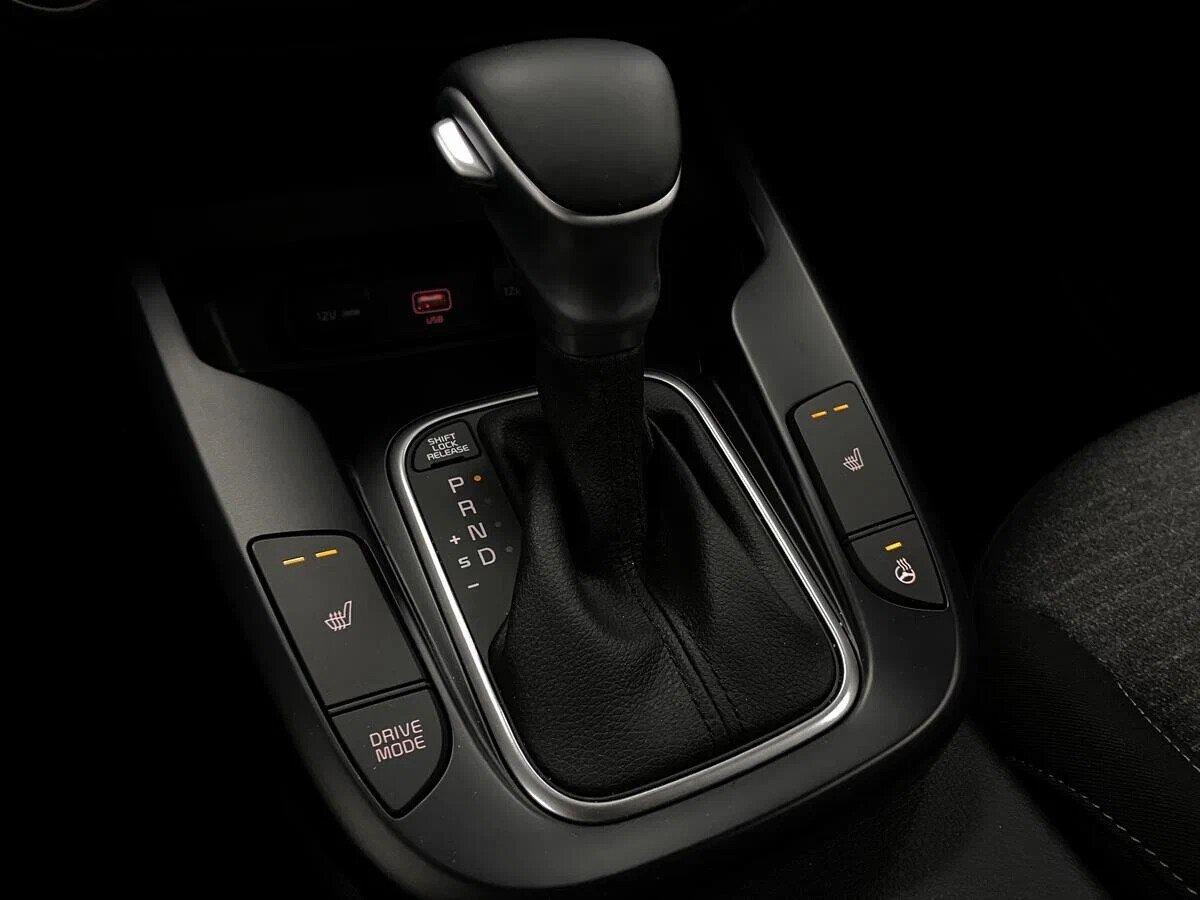 Kia Soul 2022, белый