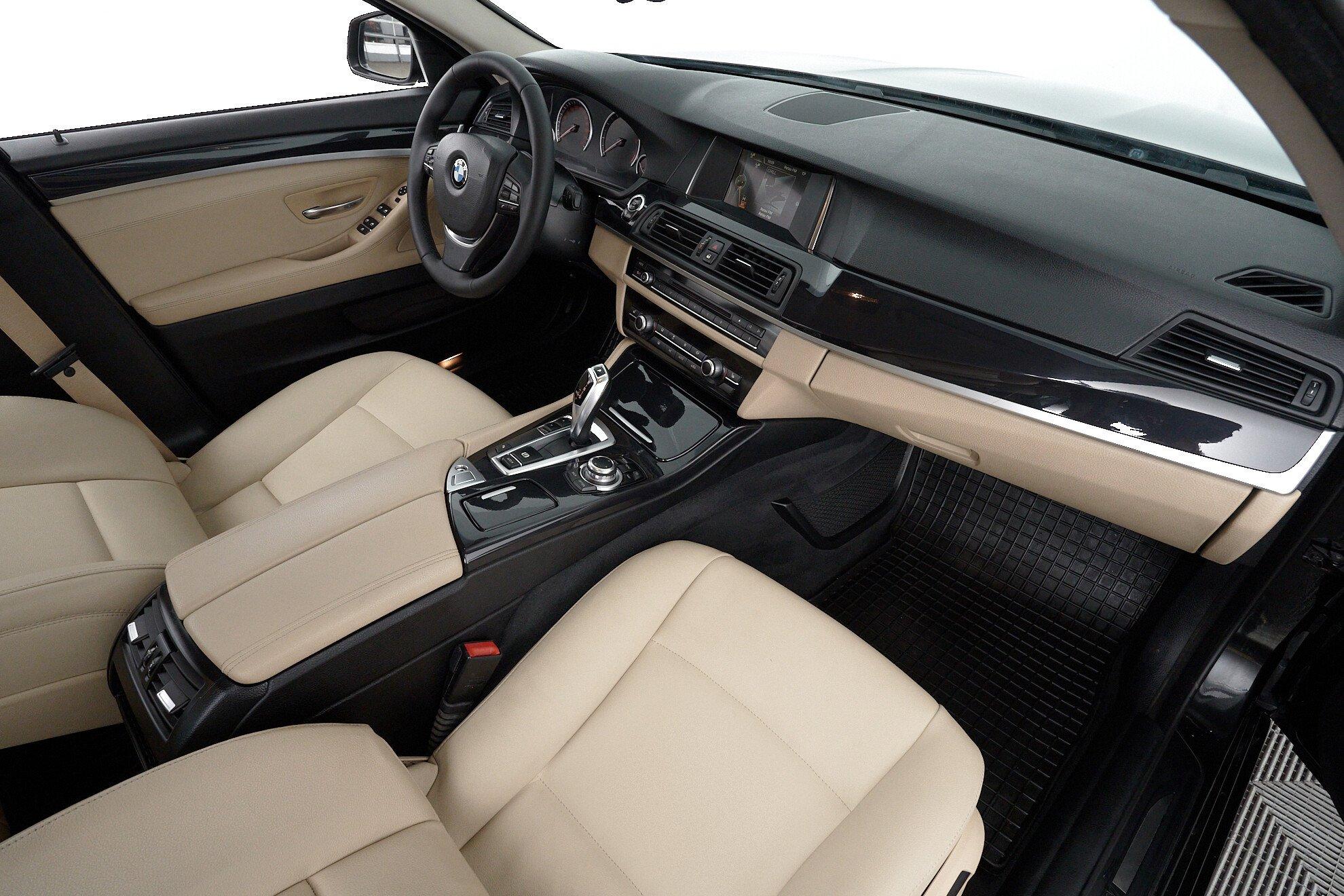 BMW 5 серии 2016, черный