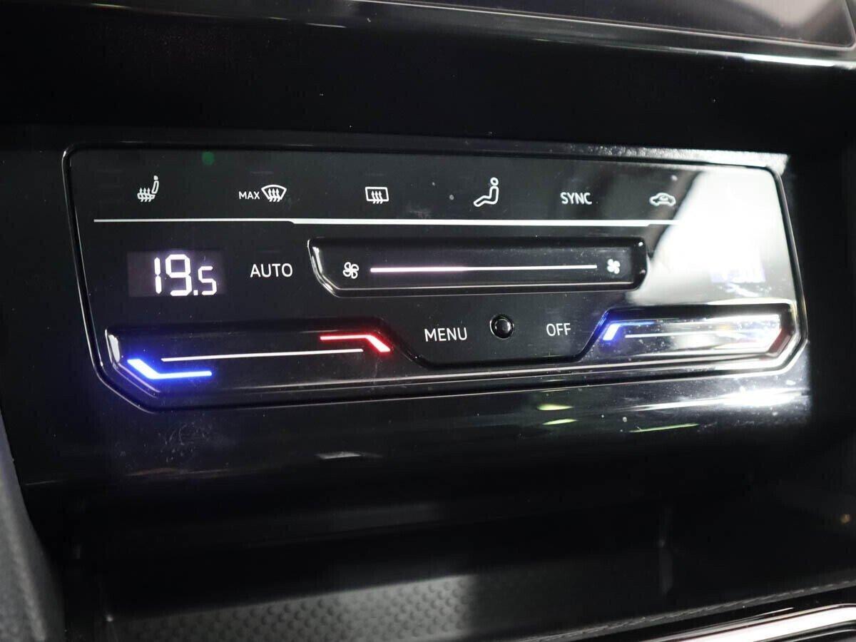 Volkswagen Passat 2021, белый