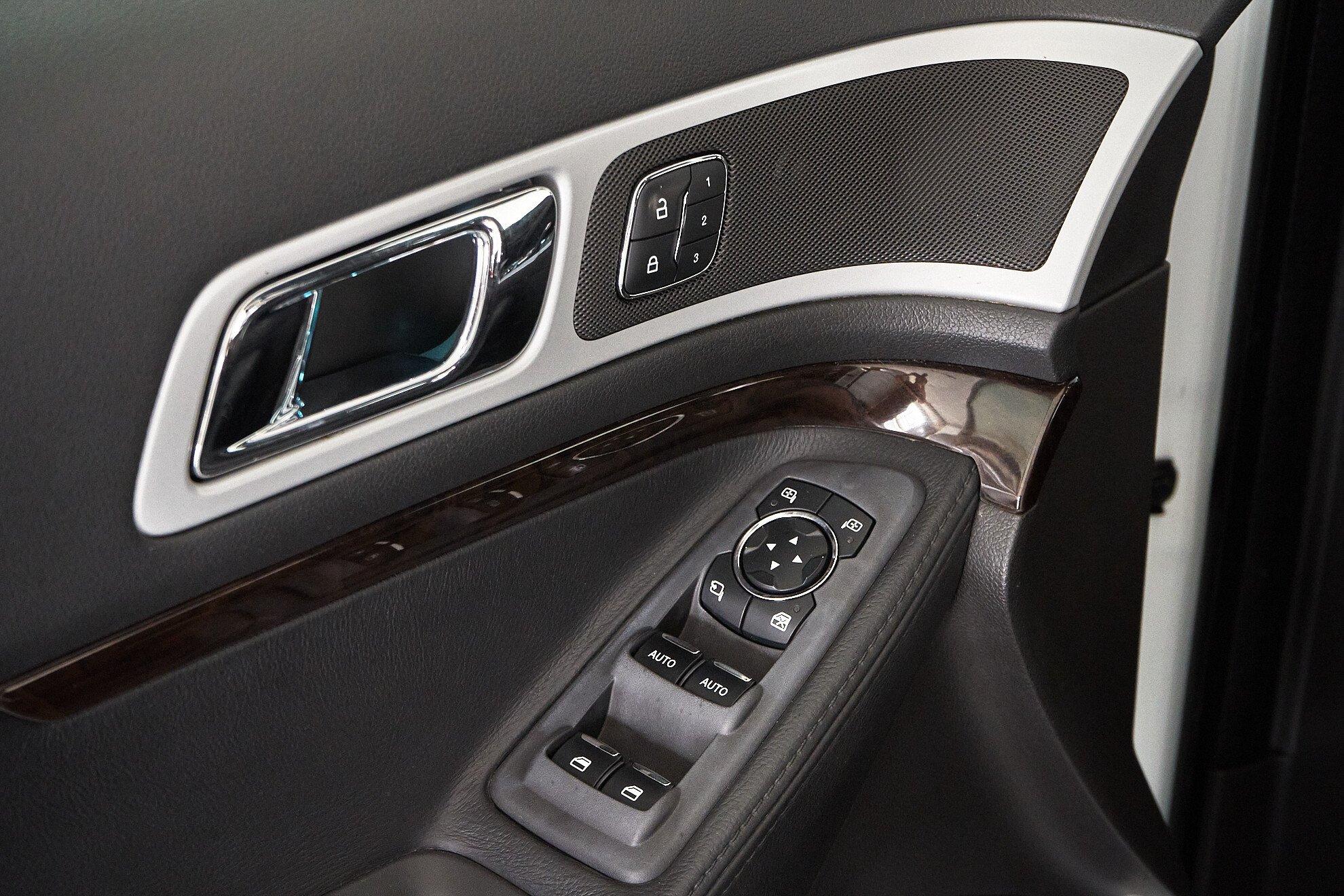 Ford Explorer 2014, белый