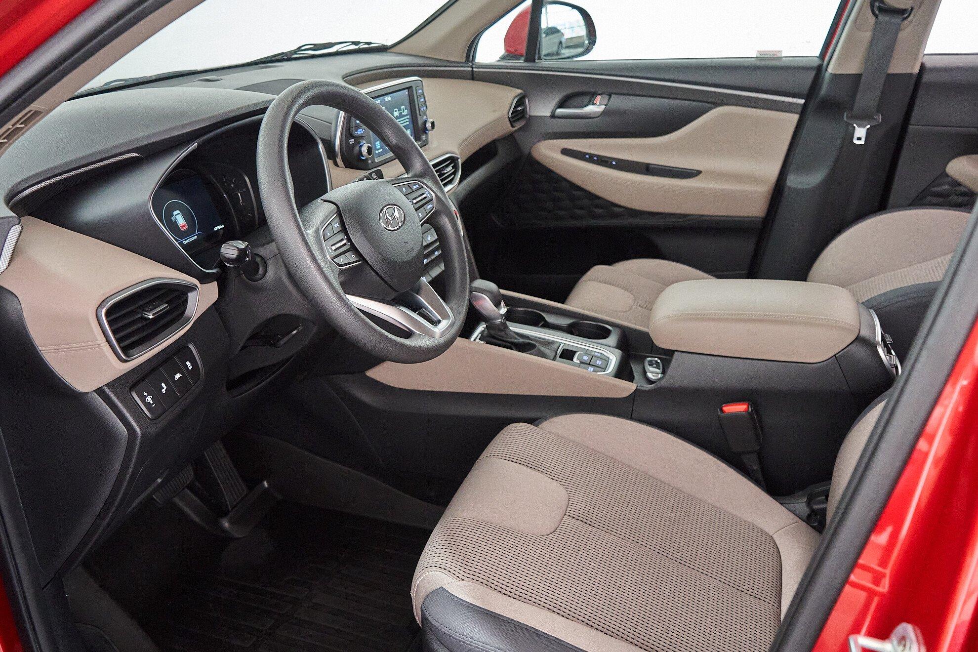 Hyundai Santa Fe 2020, красный
