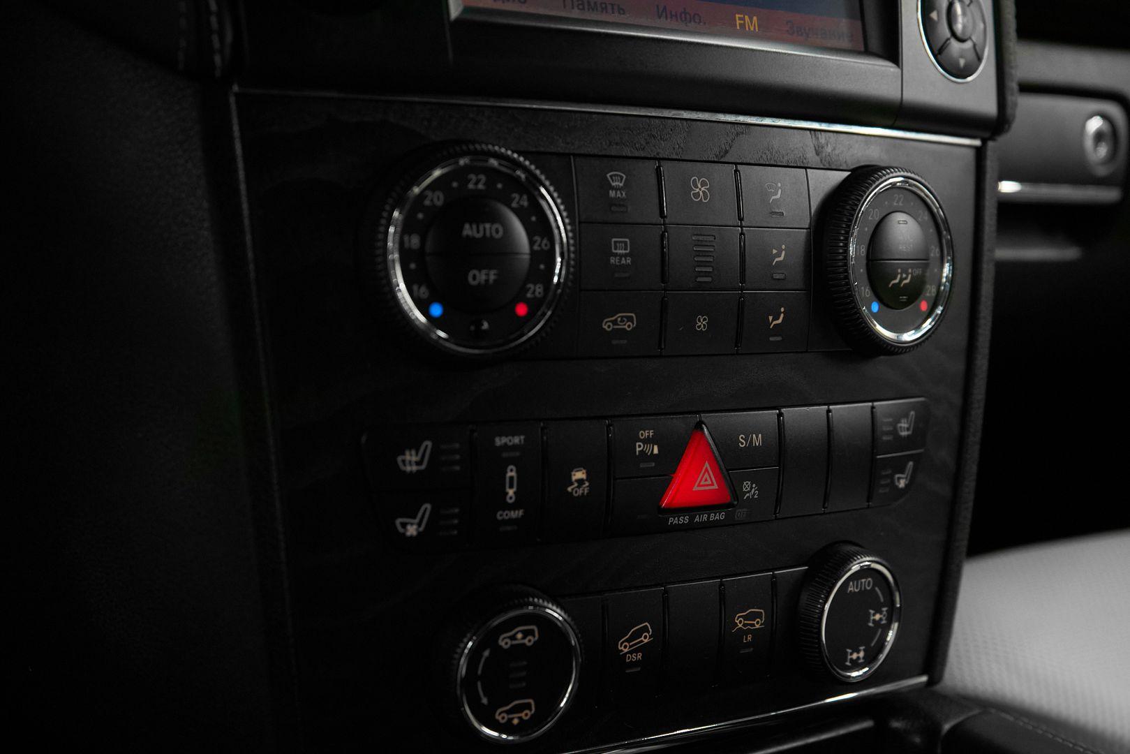 Mercedes-Benz GL-Класс 2012, белый