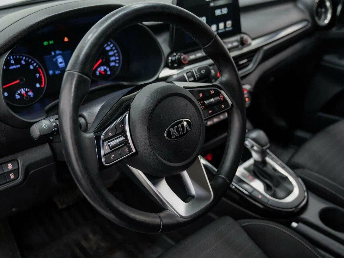 Kia Cerato 2019, белый