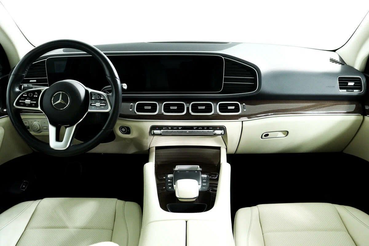 Mercedes-Benz GLE 2021, белый