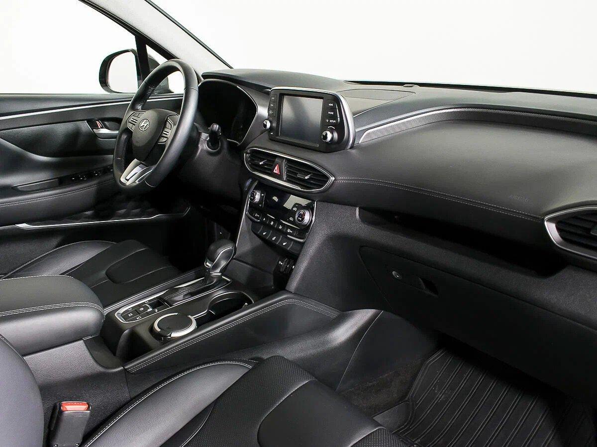 Hyundai Santa Fe 2019, серебряный