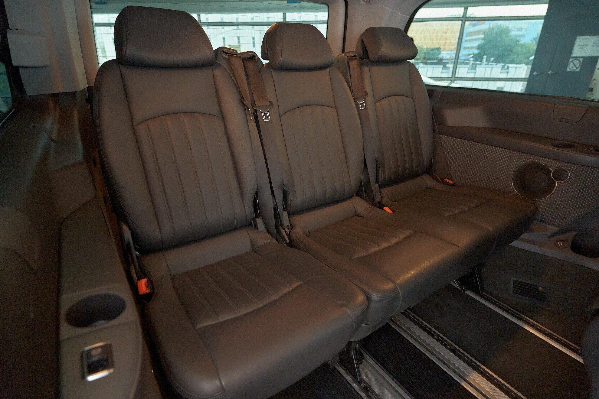 Mercedes-Benz Viano 2012, черный