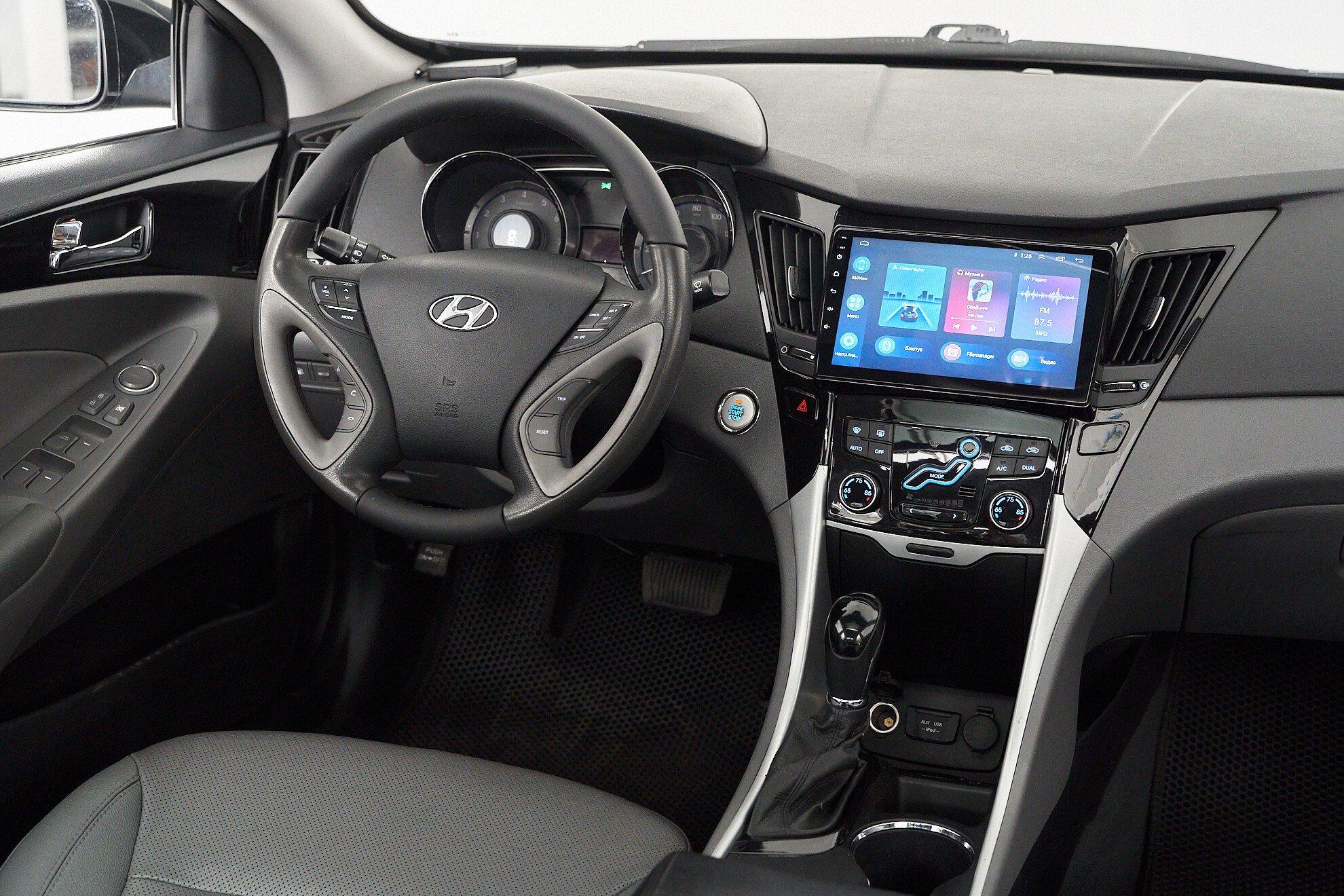 Hyundai Sonata 2011, черный
