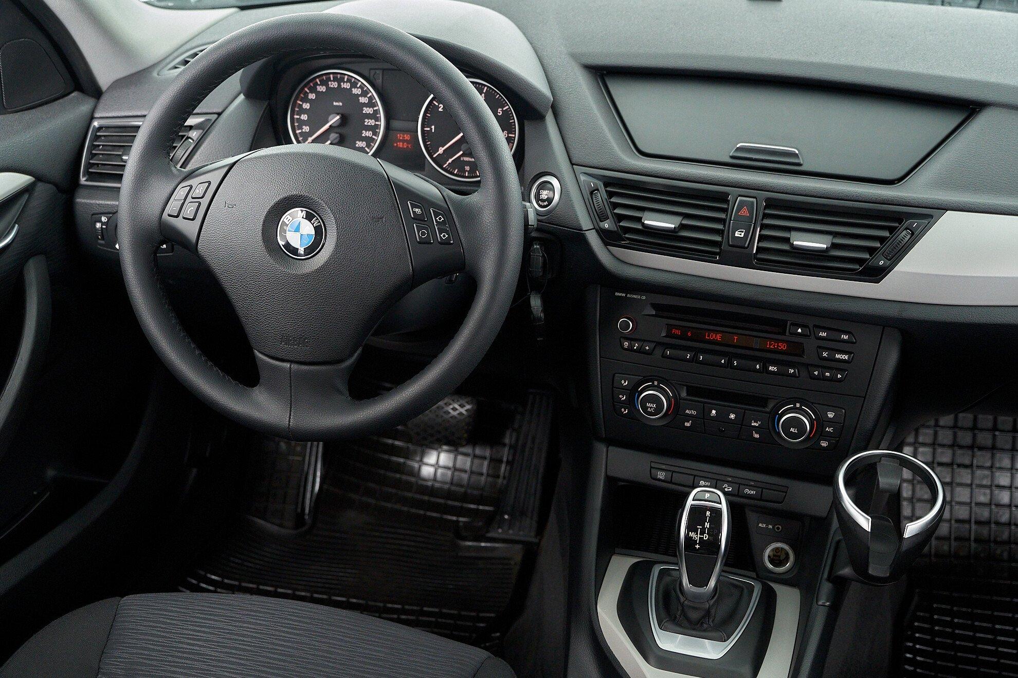 BMW X1 2014, синий