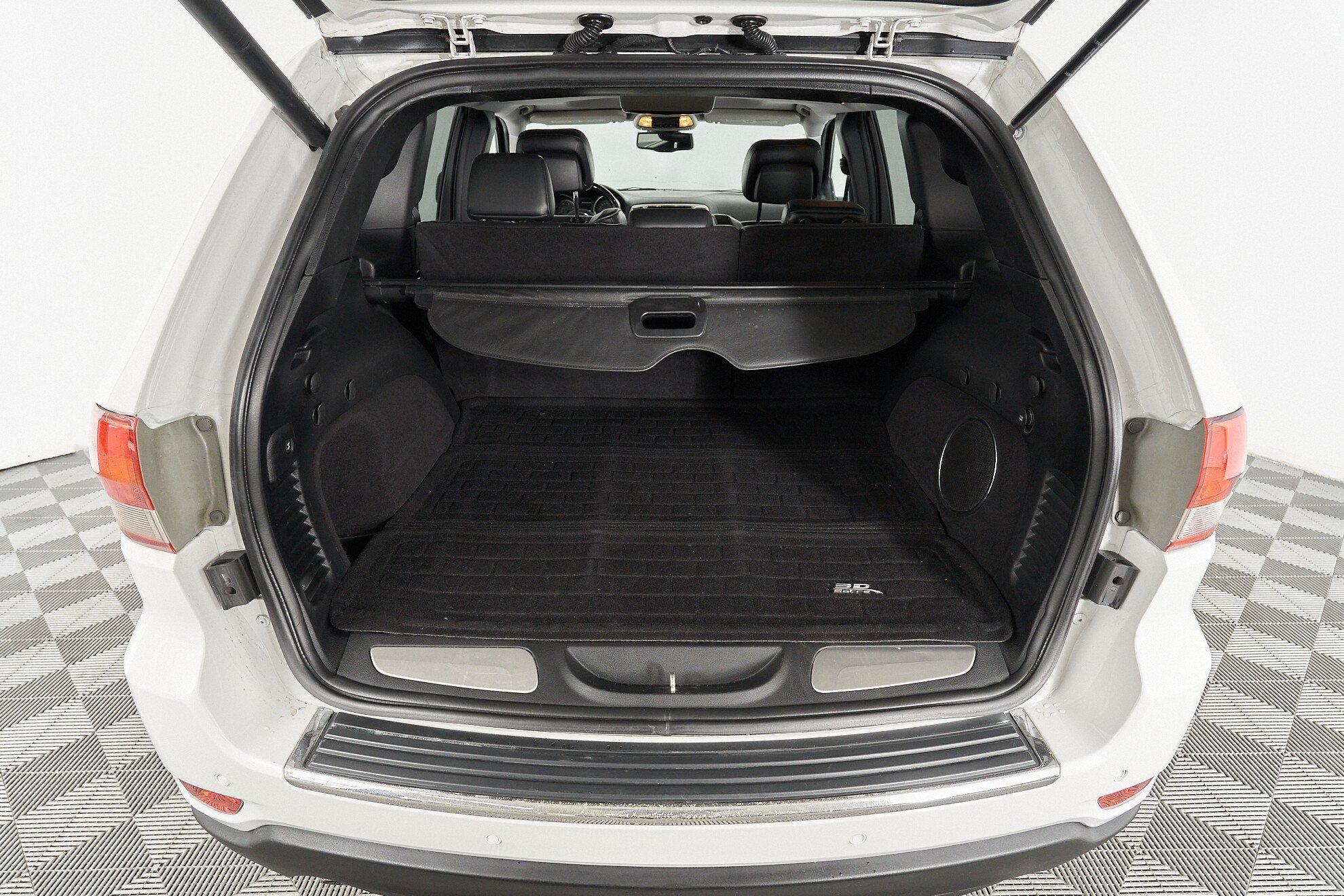 Jeep Grand Cherokee 2012, белый