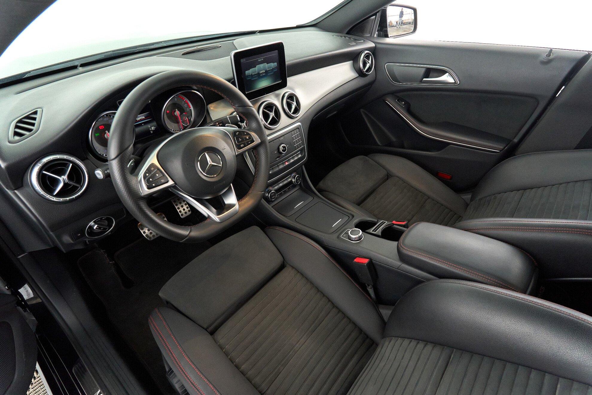 Mercedes-Benz CLA 2016, черный