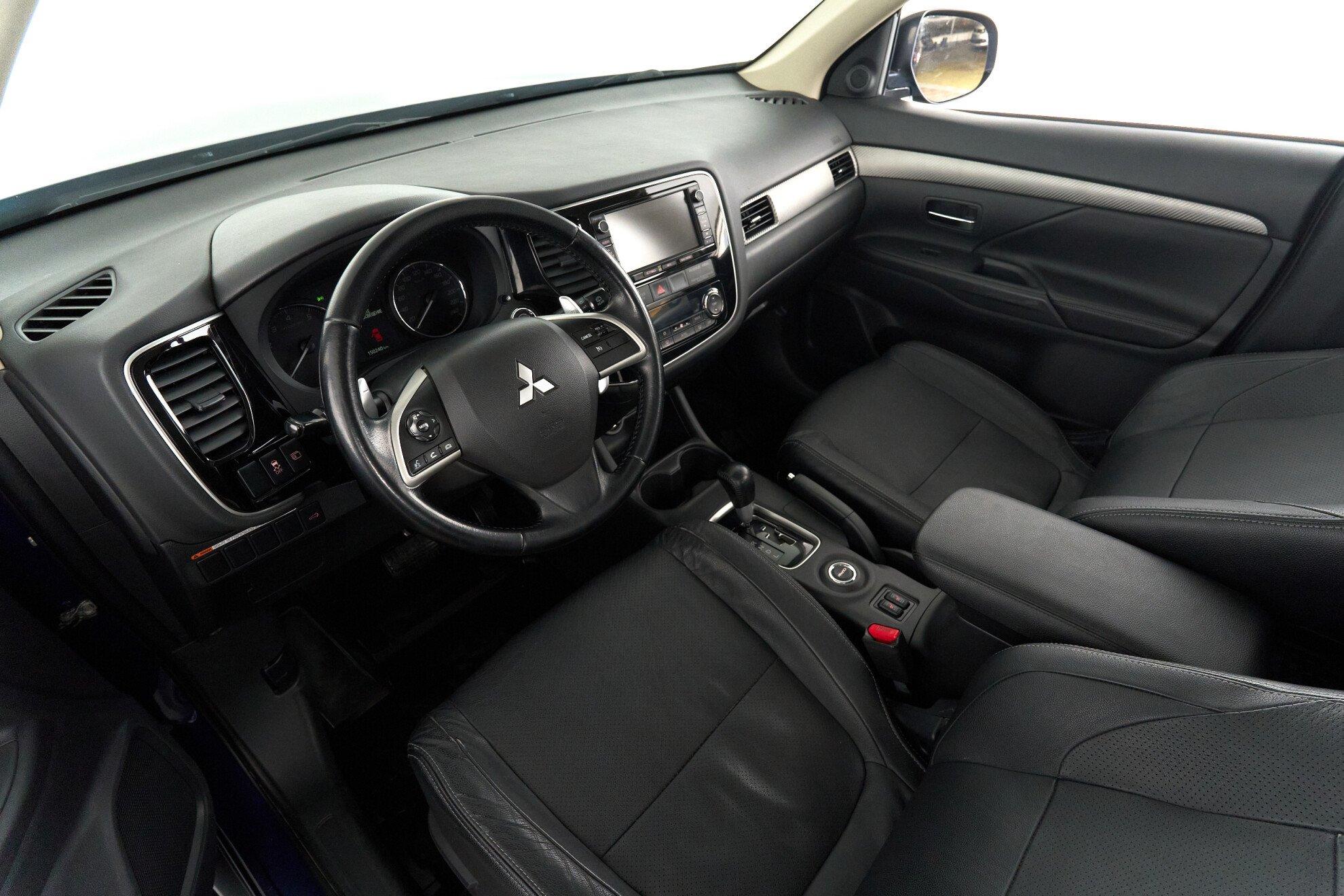 Mitsubishi Outlander 2014, синий