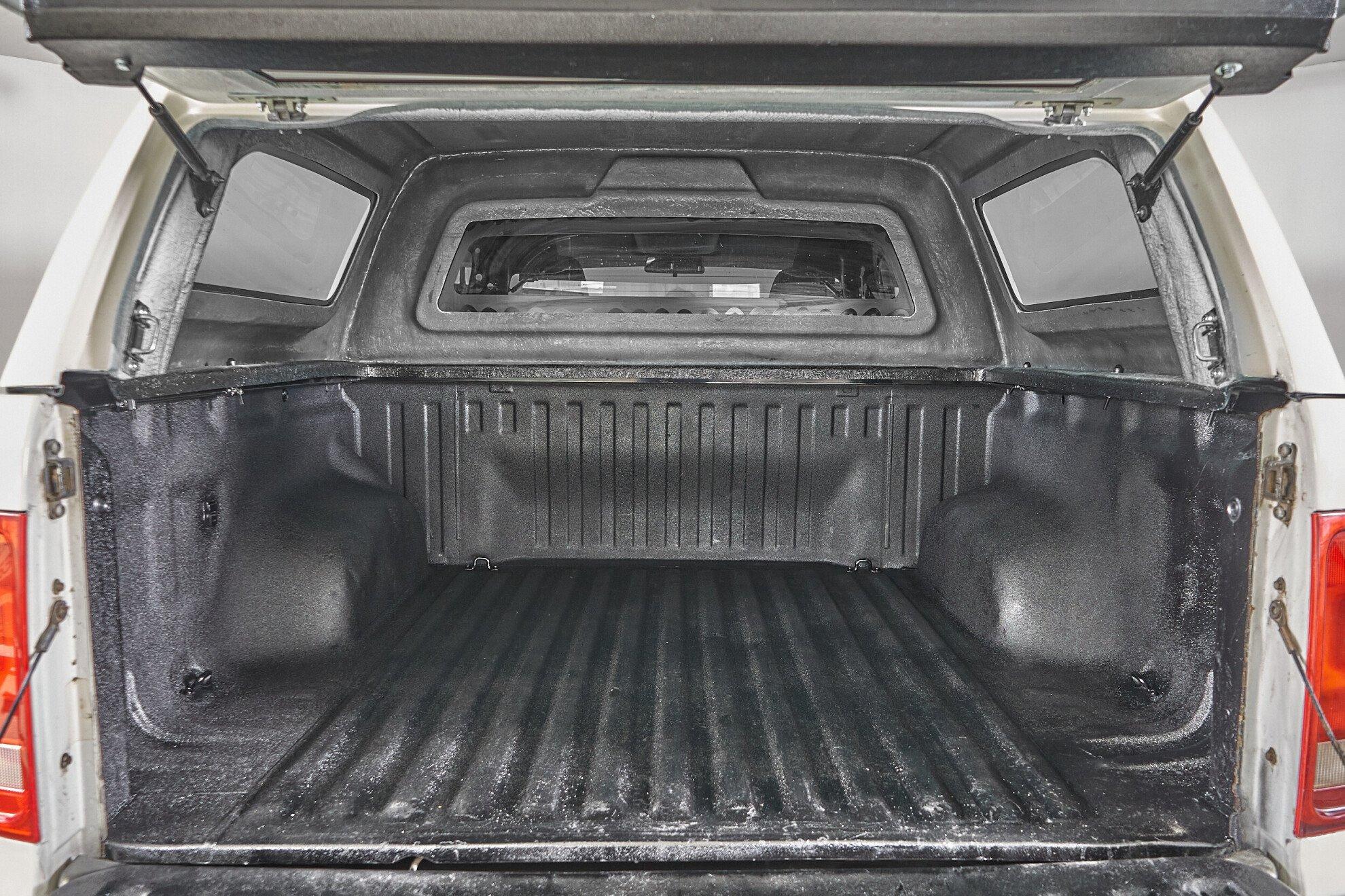Volkswagen Amarok 2014, белый