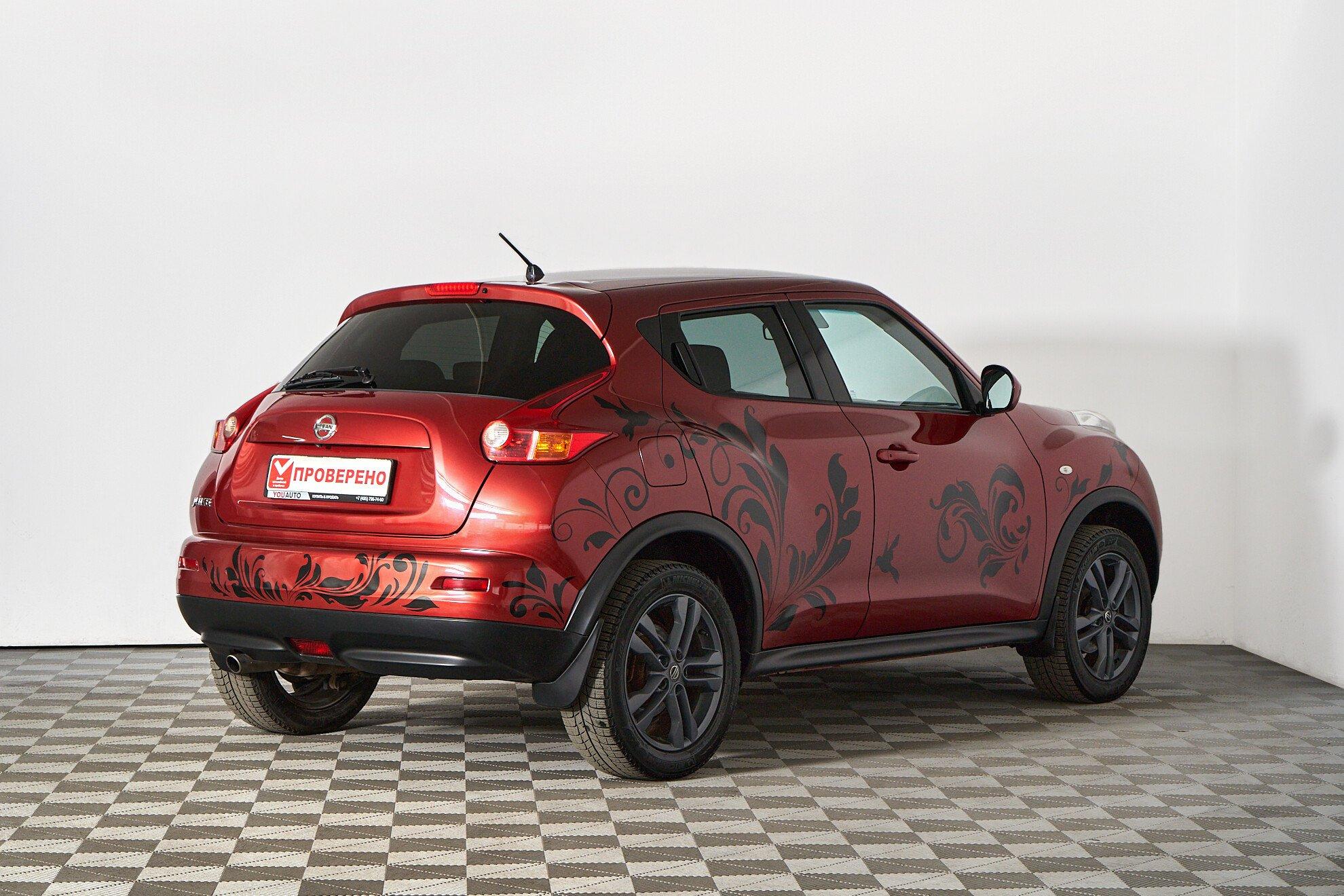 Nissan Juke 2014, красный
