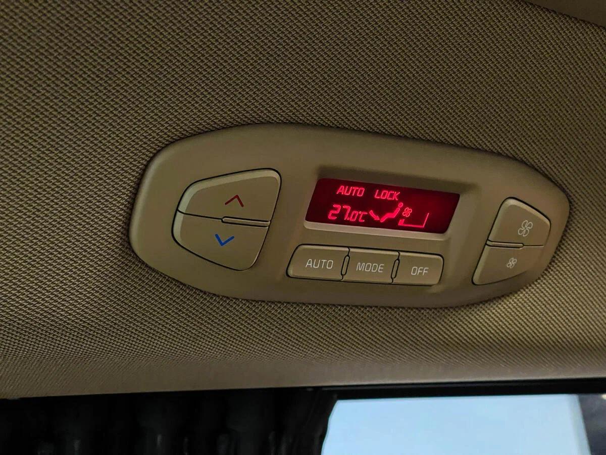 Kia Carnival 2020, белый