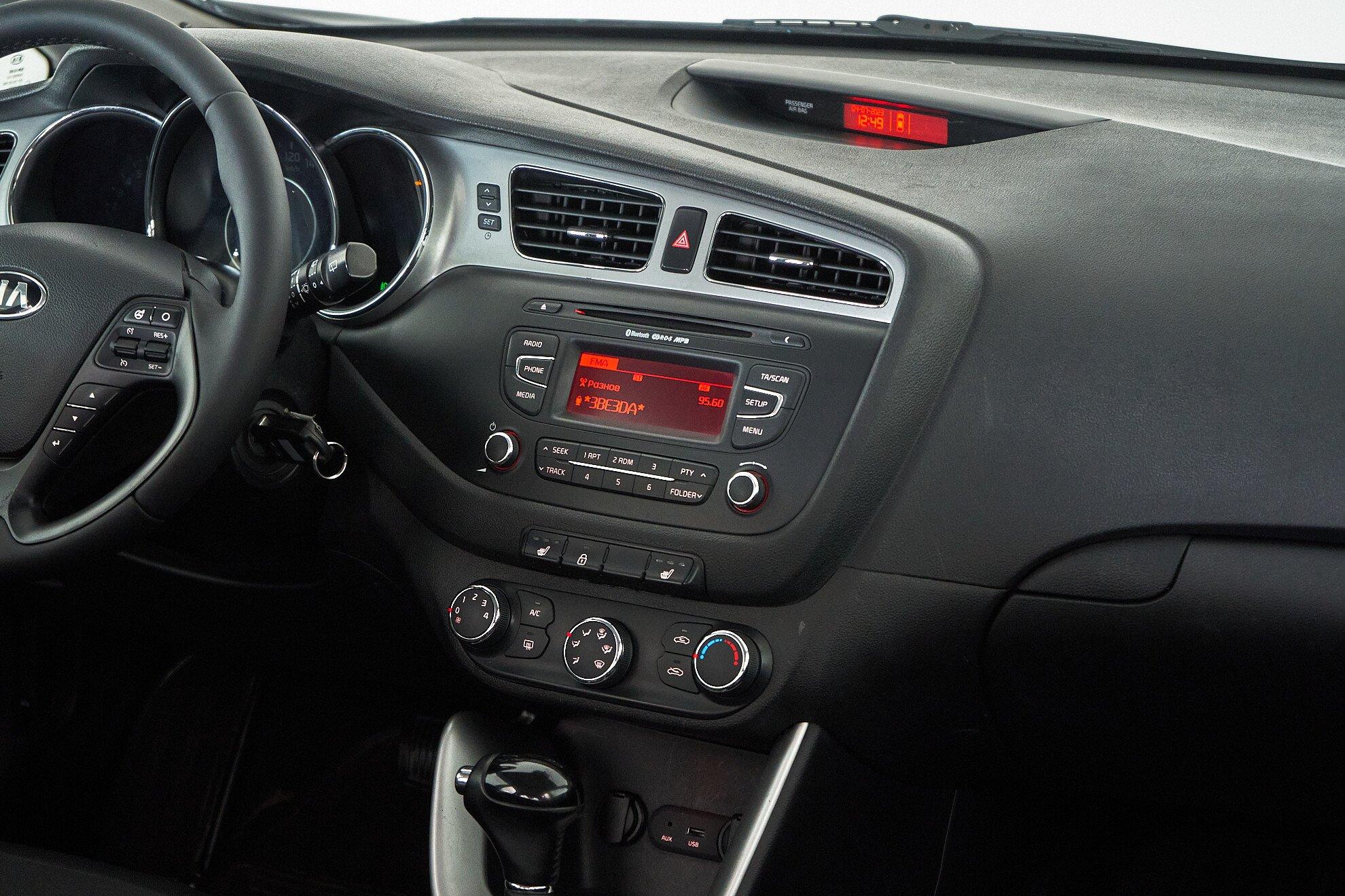 Kia Ceed 2014, черный