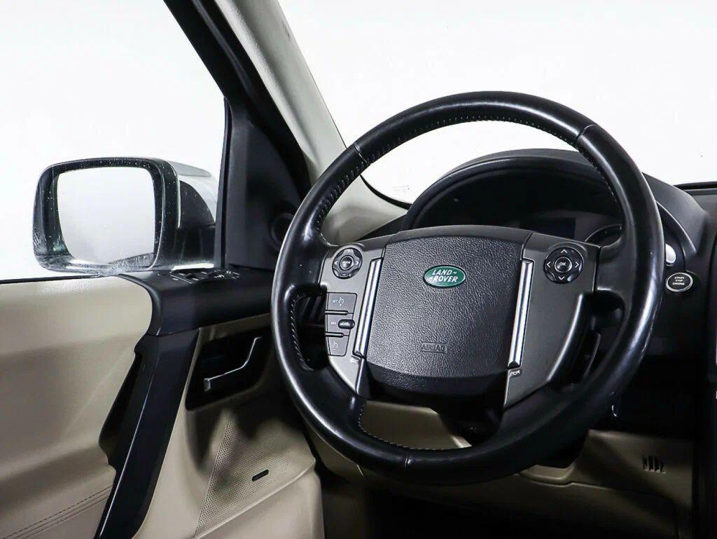 Land Rover Freelander 2014, белый