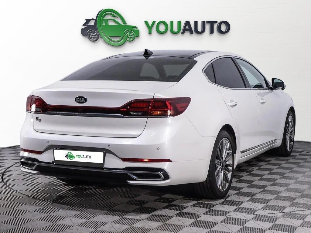 Kia K7 2019, белый