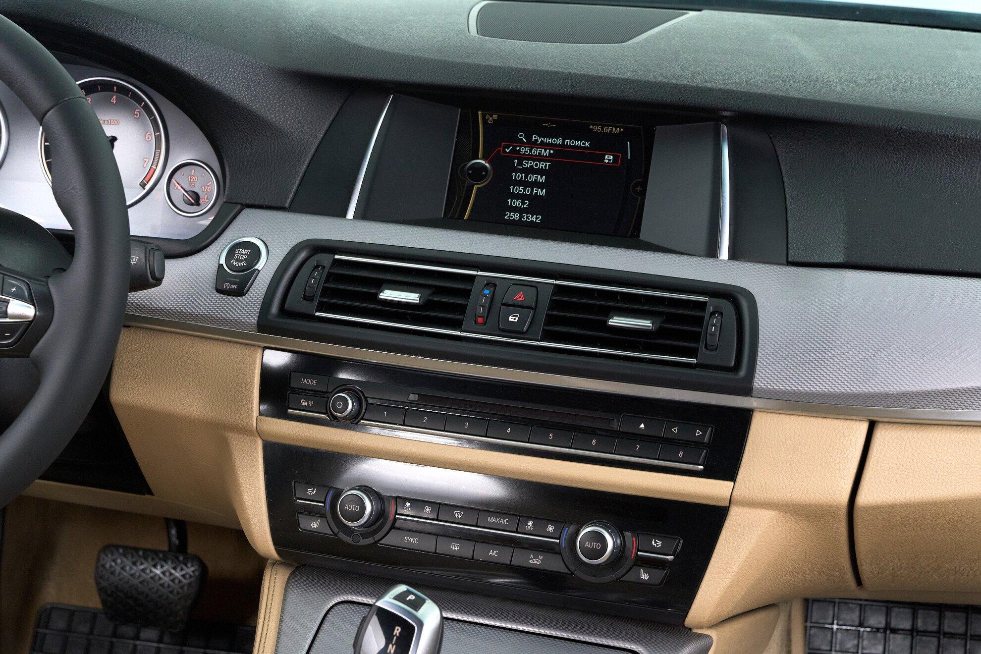 BMW 5 серии 2013, черный