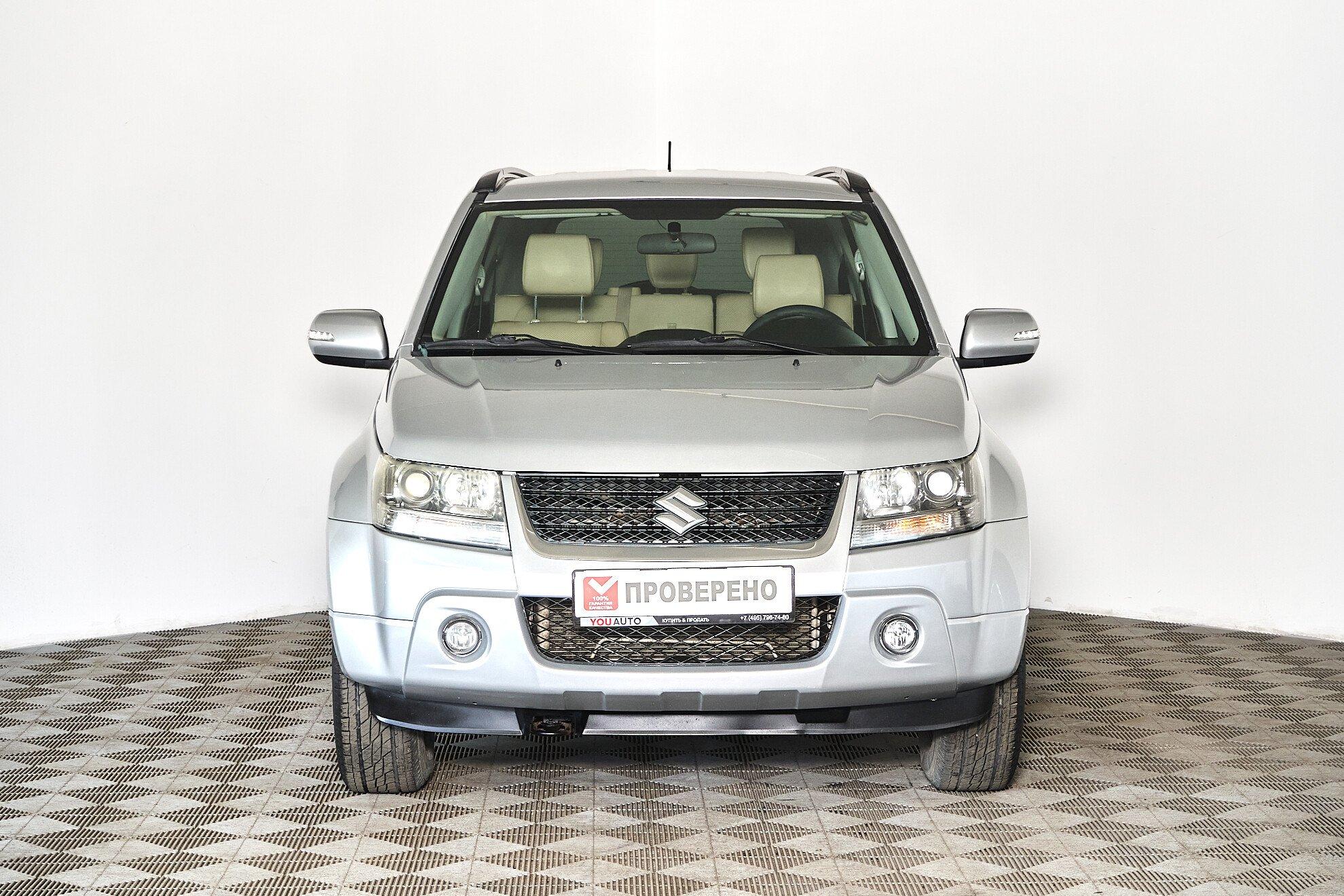 Suzuki Grand Vitara 2010, серебряный