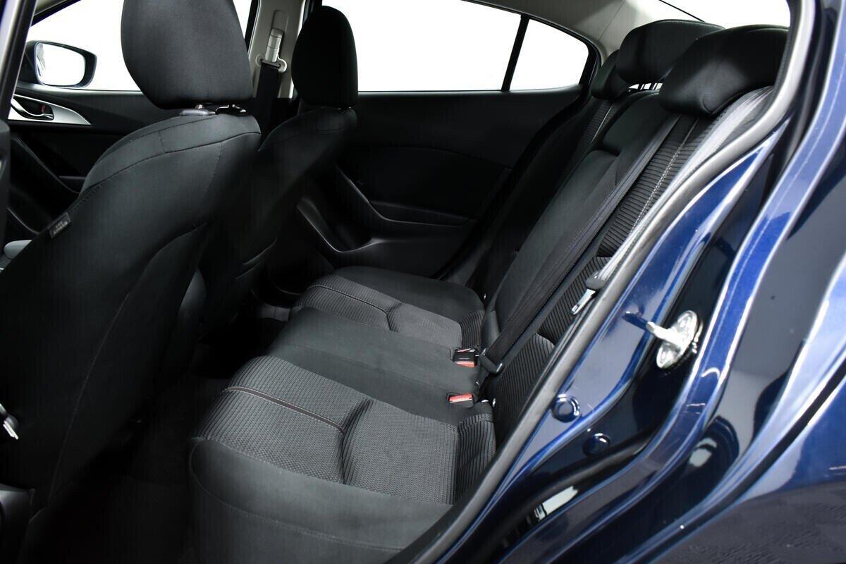 Mazda 3 2018, синий