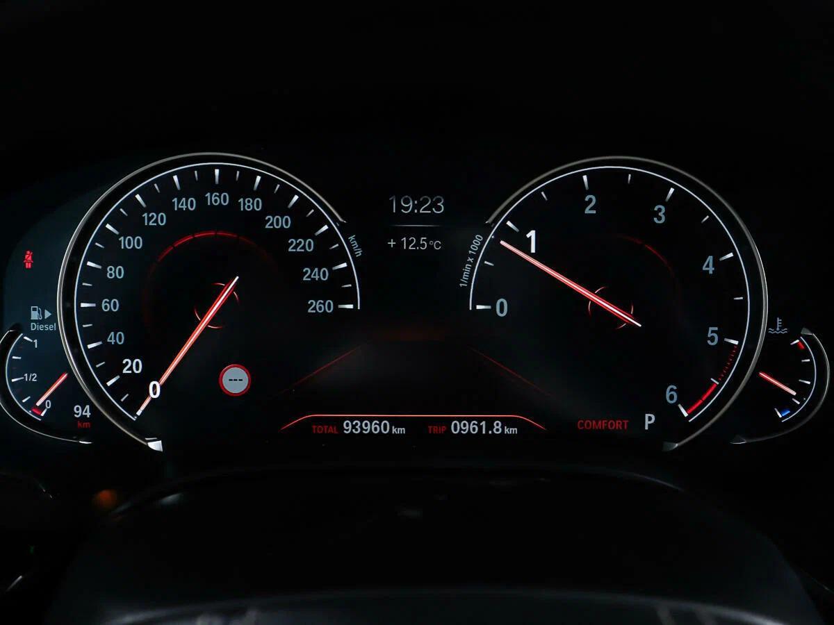 BMW 5 серии 2019, черный