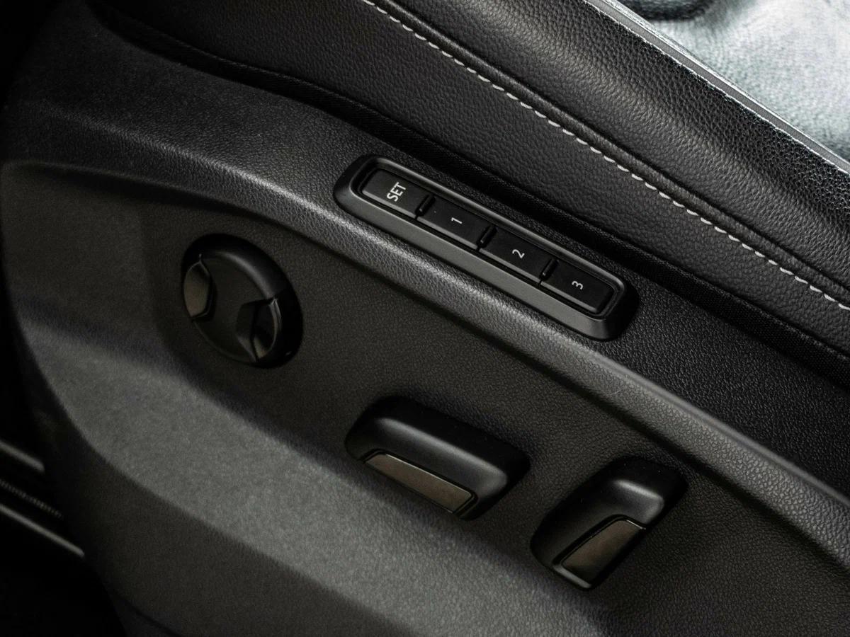 Volkswagen Tiguan 2021, черный