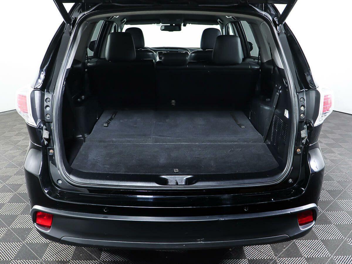 Toyota Highlander 2015, черный