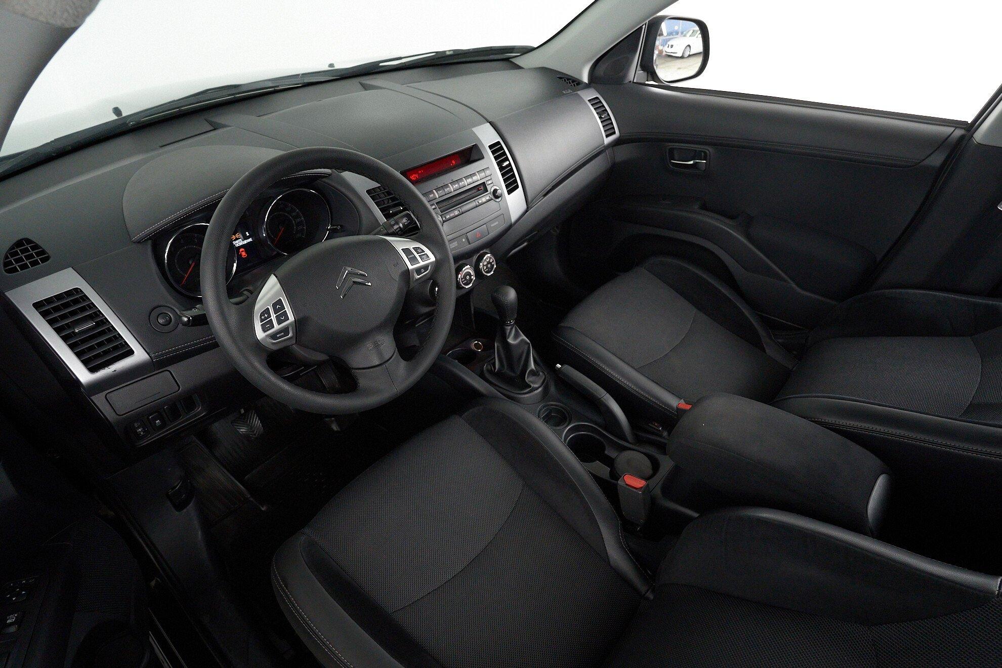 Citroen C-Crosser 2012, черный