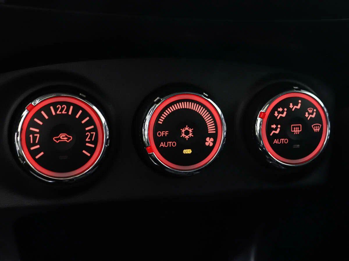Mitsubishi Outlander 2011, черный