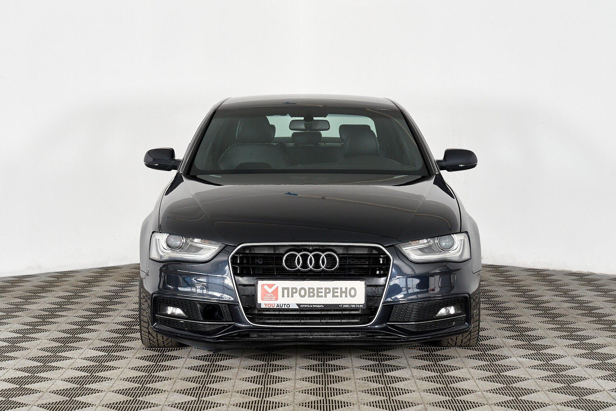 Audi A4 2013, черный