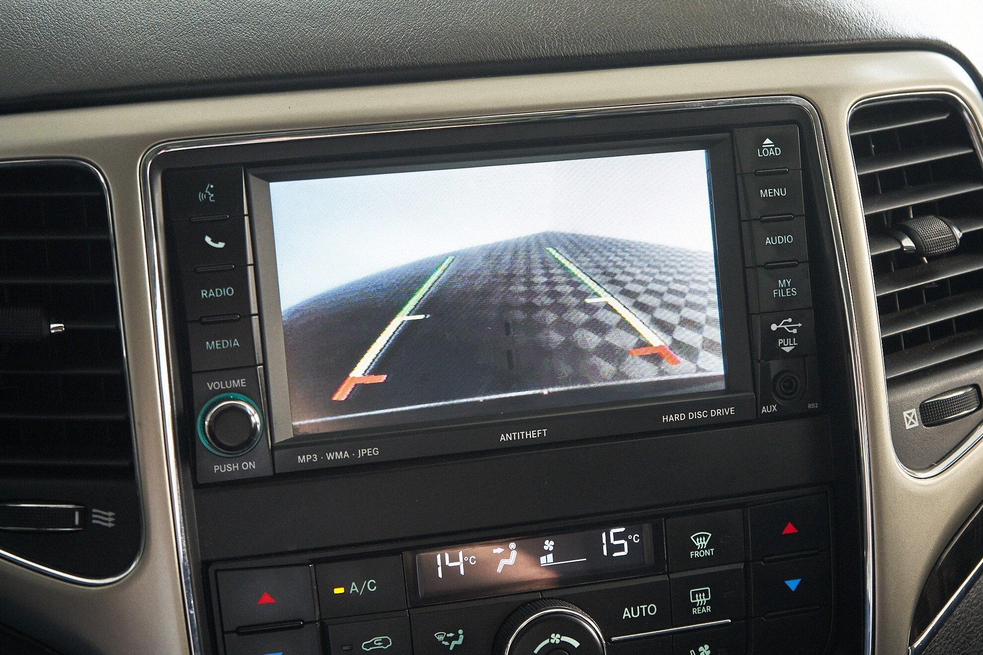Jeep Grand Cherokee 2011, серый