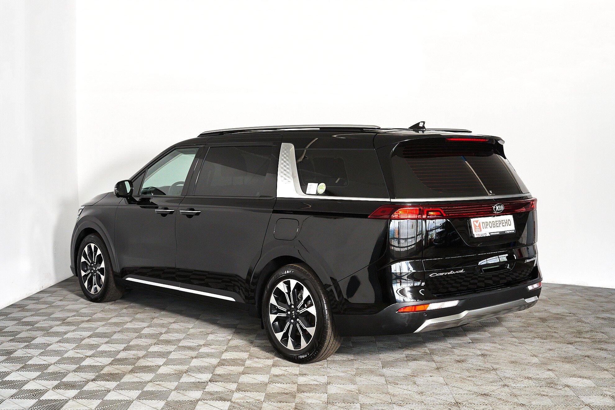 Kia Carnival 2022, черный