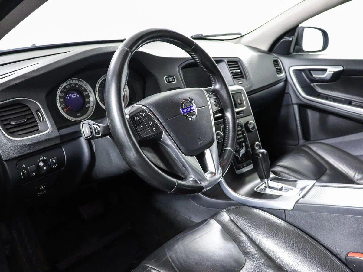 Volvo V60 2011, черный