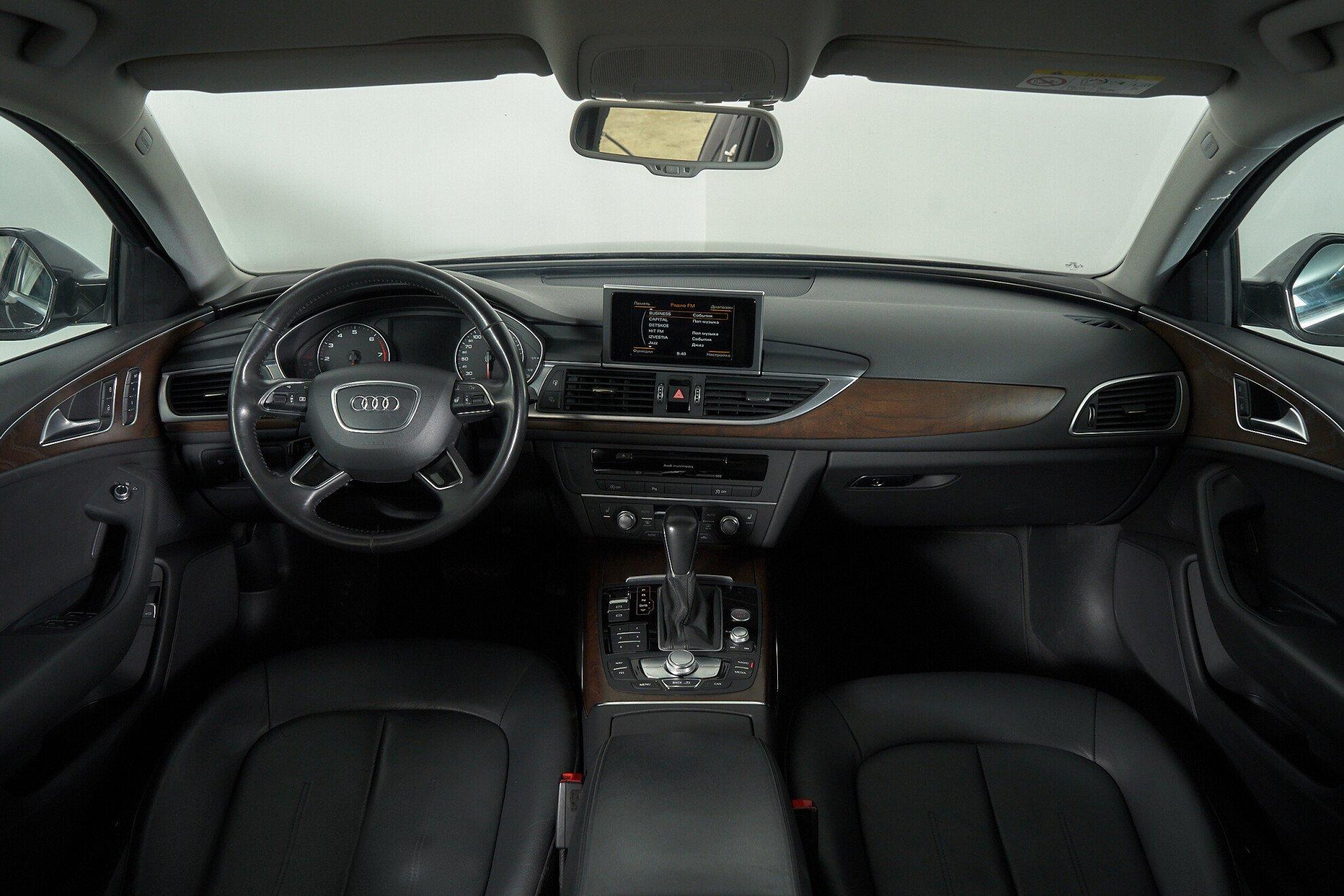 Audi A6 2016, серый