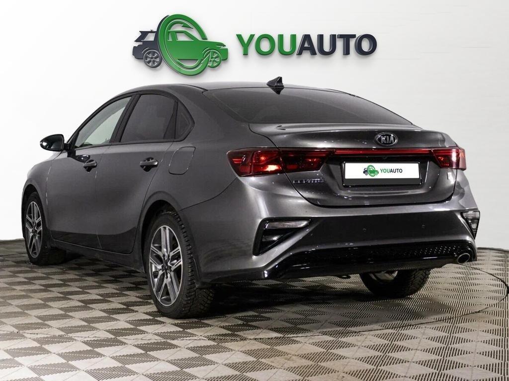 Kia Cerato 2021, серый