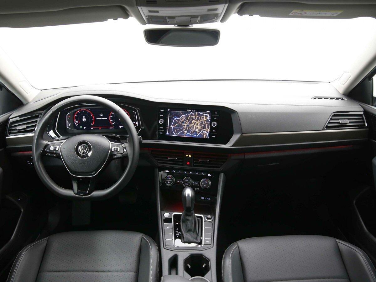 Volkswagen Jetta 2020, серый