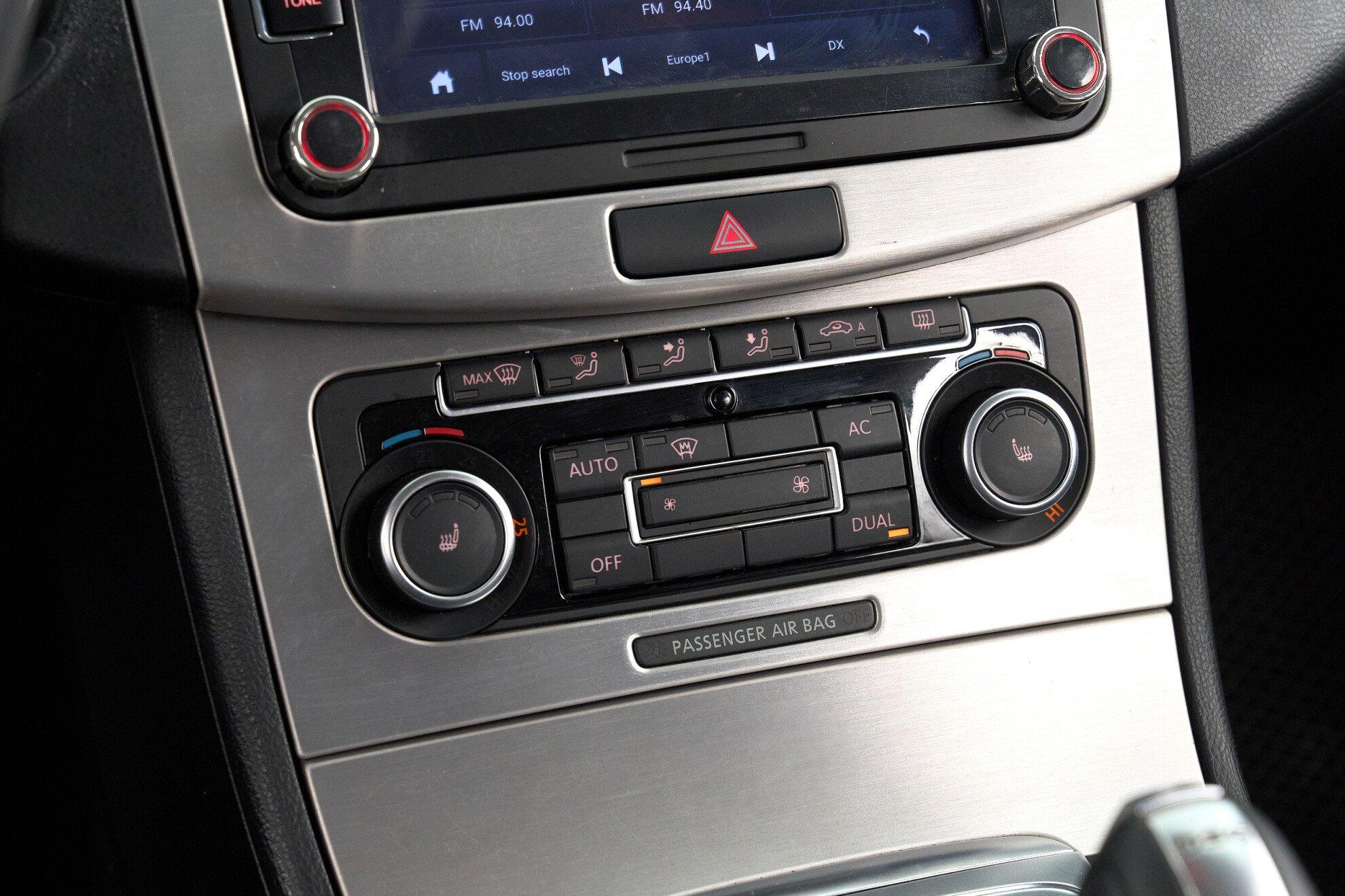 Volkswagen Passat CC 2011, серый