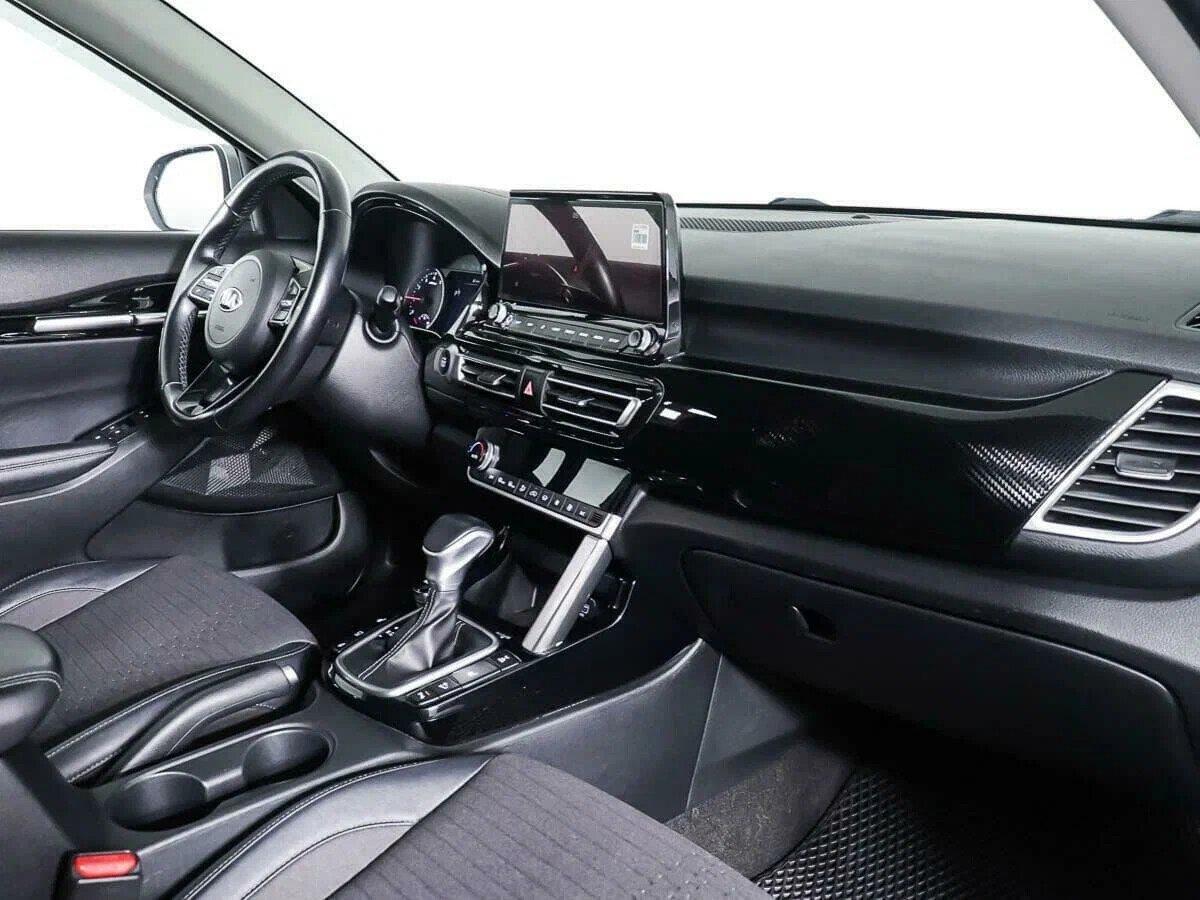 Kia Seltos 2020, серый
