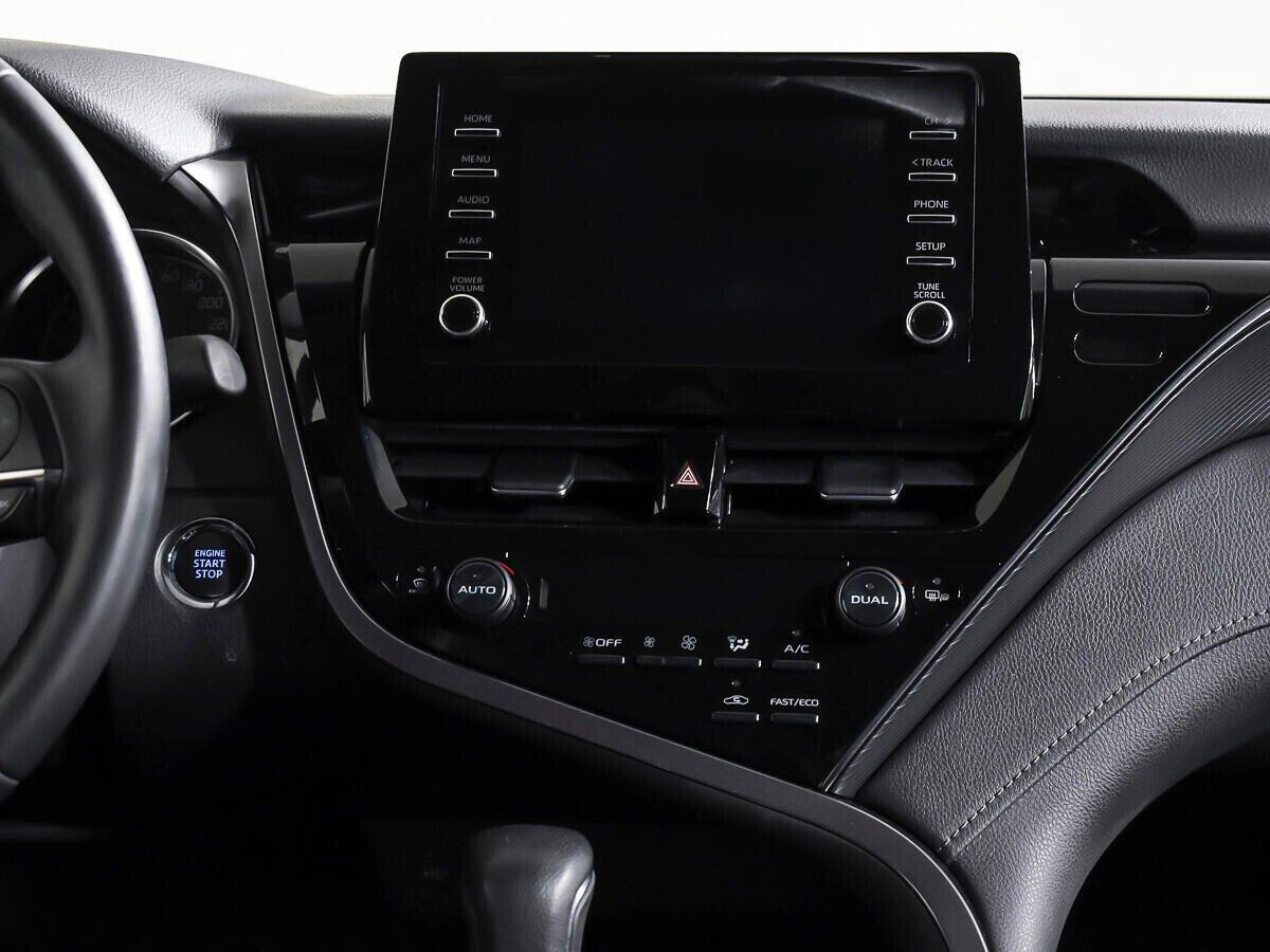 Toyota Camry 2021, синий