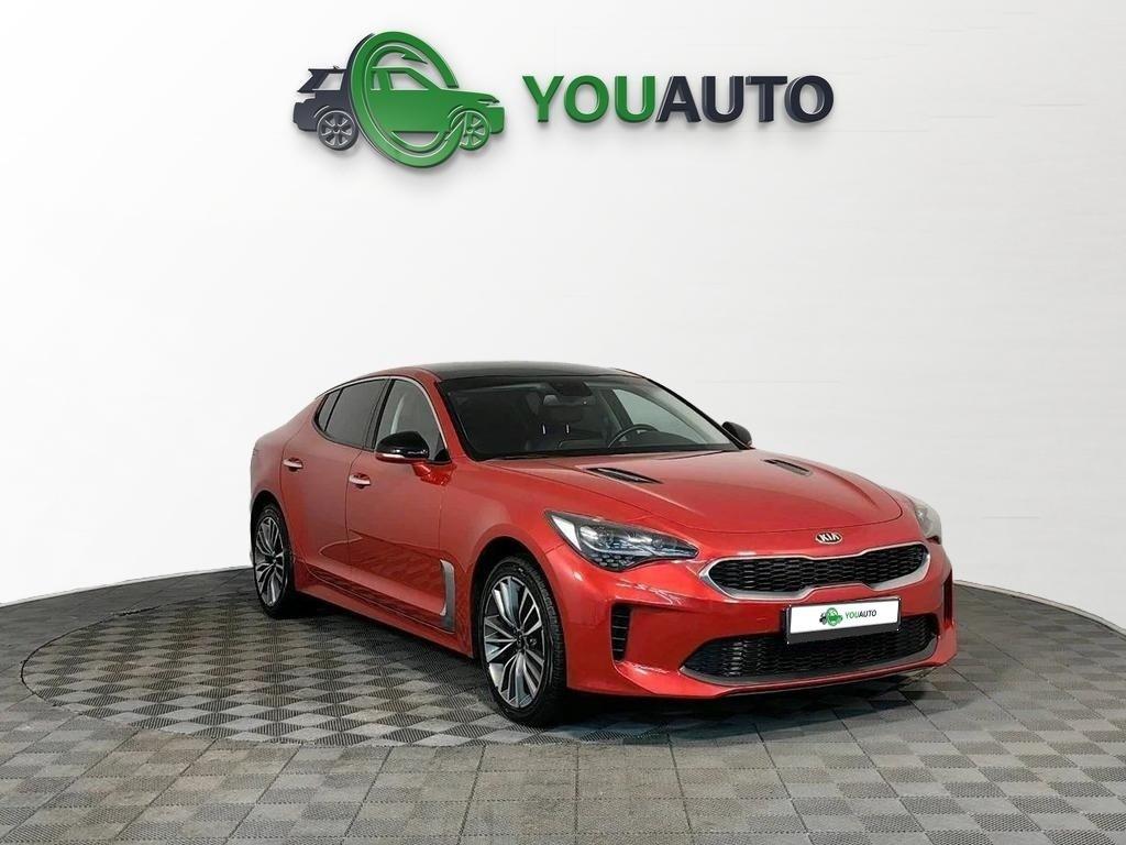 Kia Stinger 2019, красный