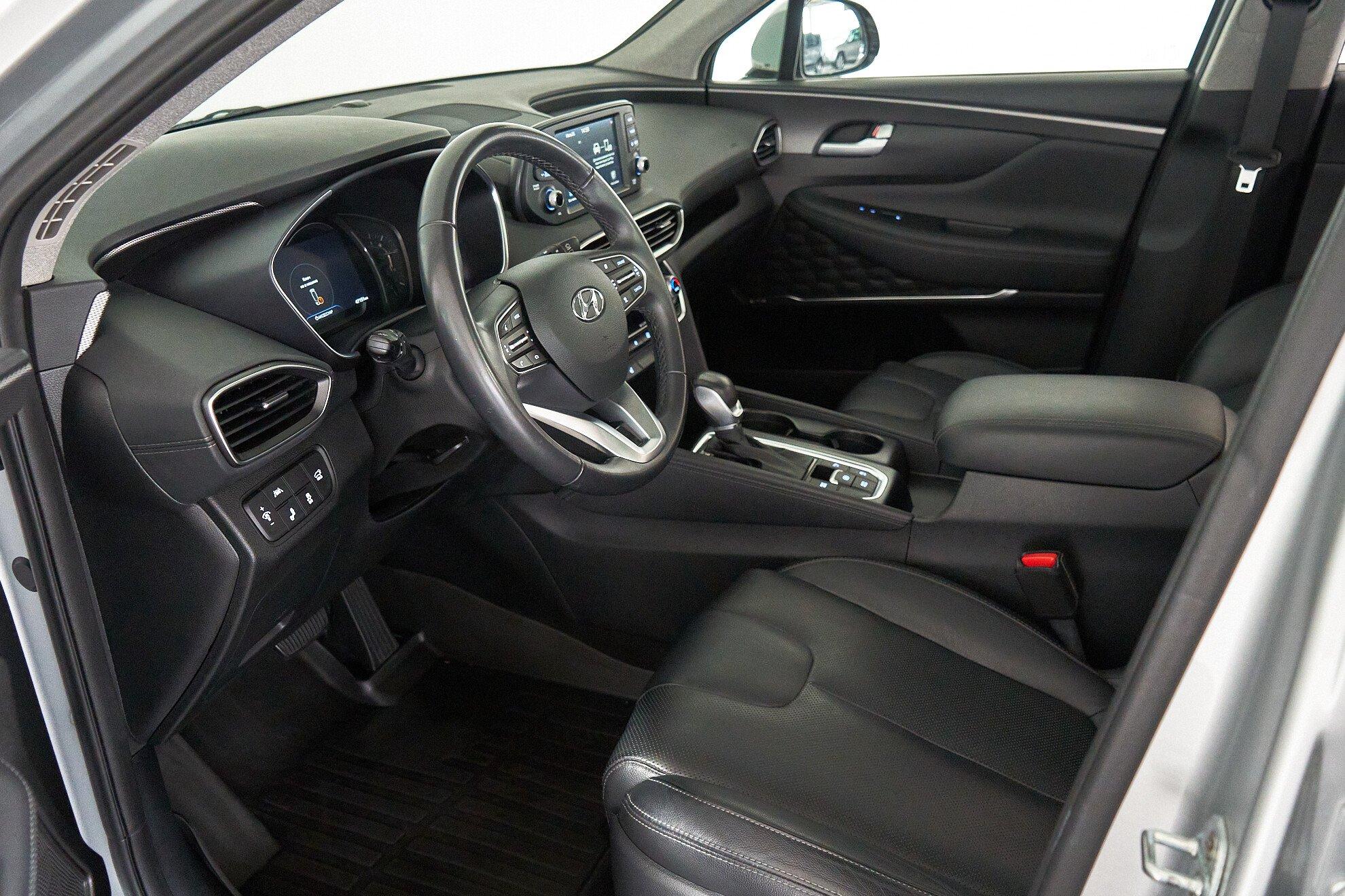 Hyundai Santa Fe 2018, серый