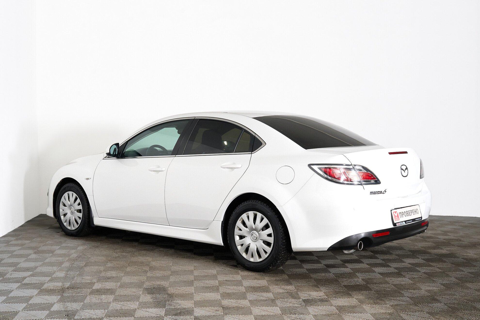 Mazda 6 2011, белый