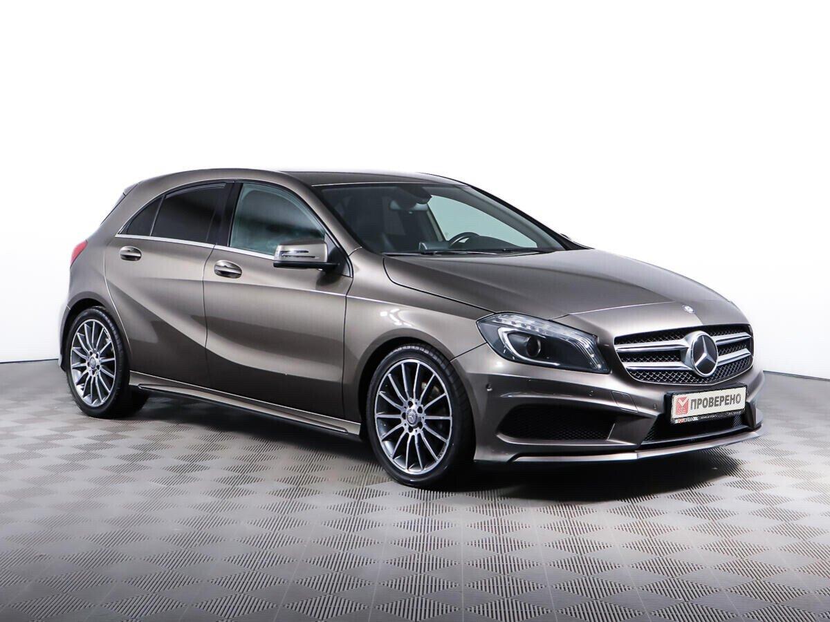 Mercedes-Benz A-Класс 2015, серебряный