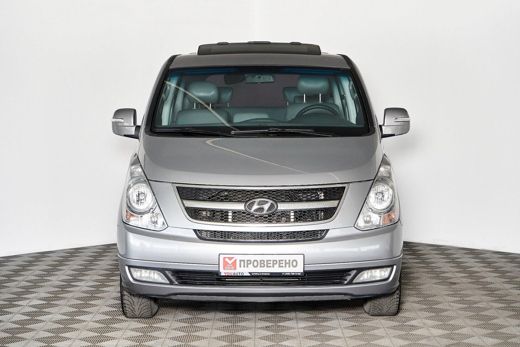 Hyundai Grand Starex 2012, серебряный