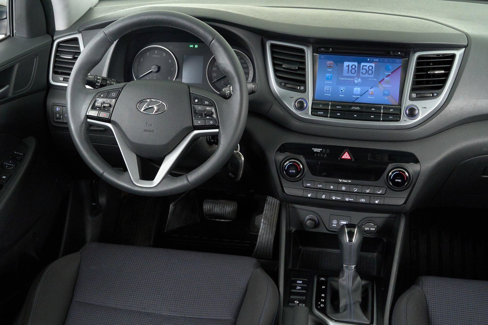 Hyundai Tucson 2017, белый