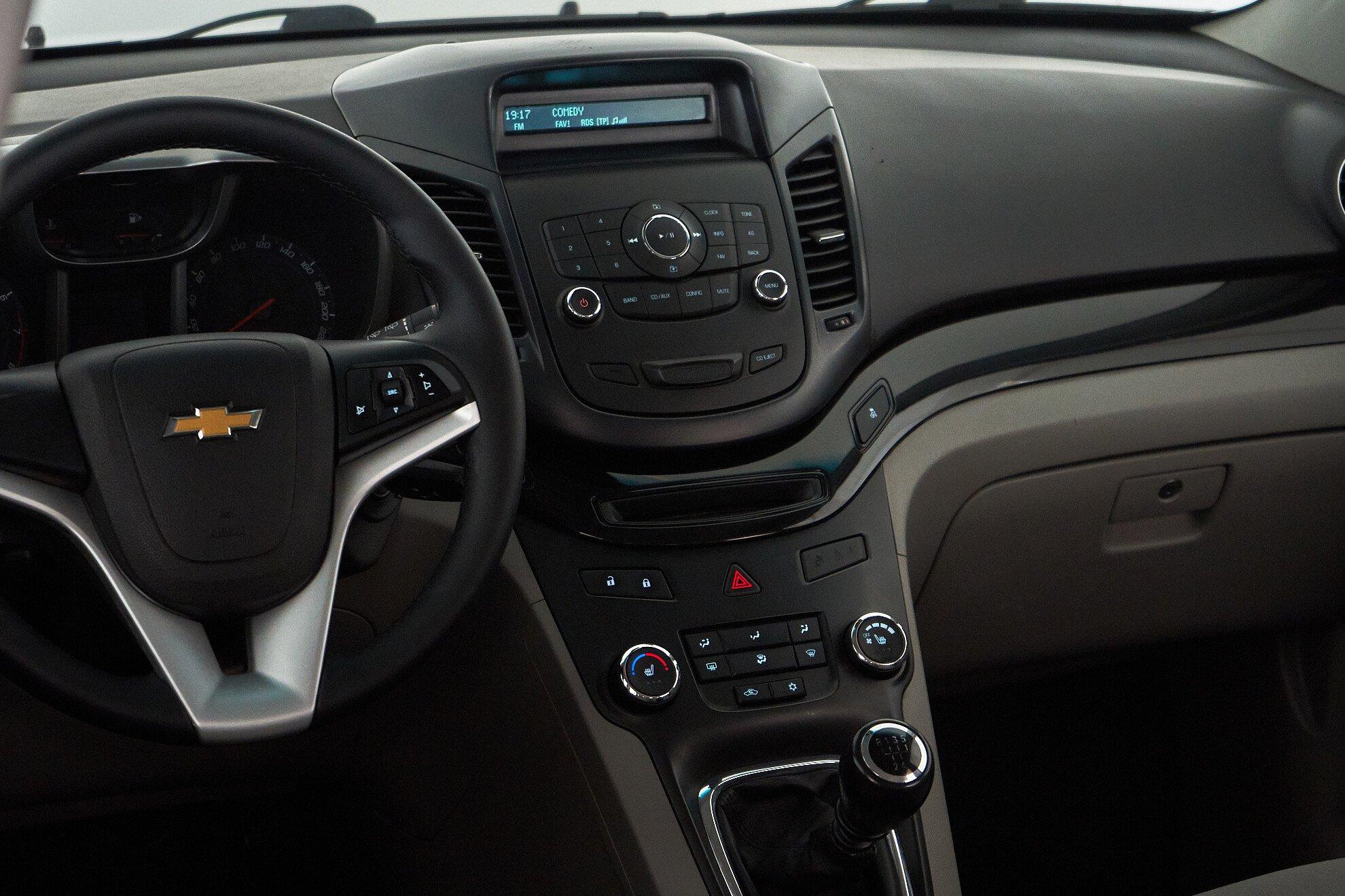 Chevrolet Orlando 2014, черный