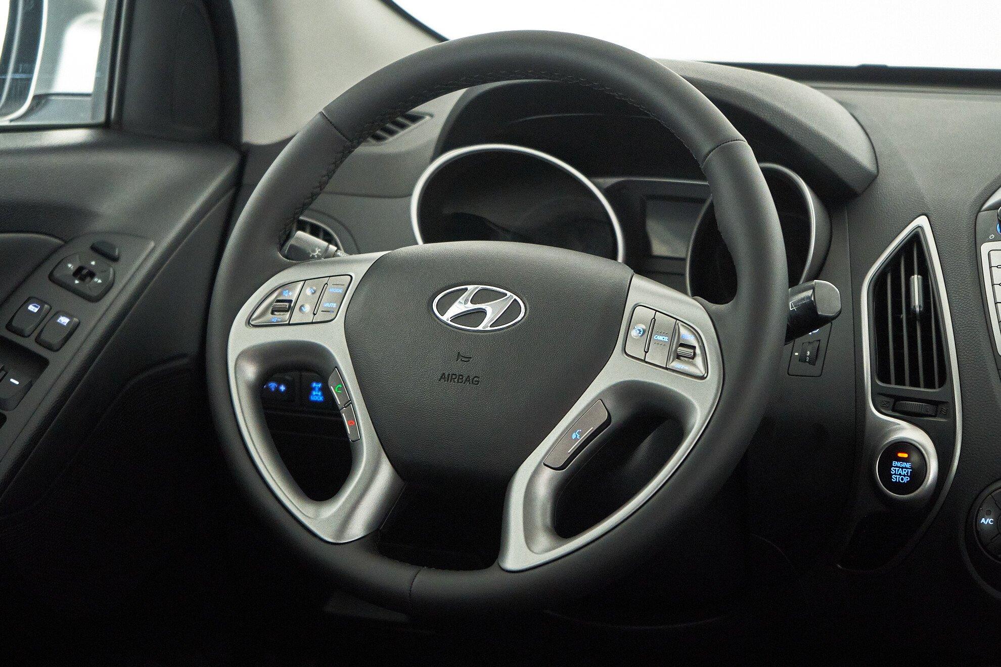 Hyundai ix35 2013, серебряный