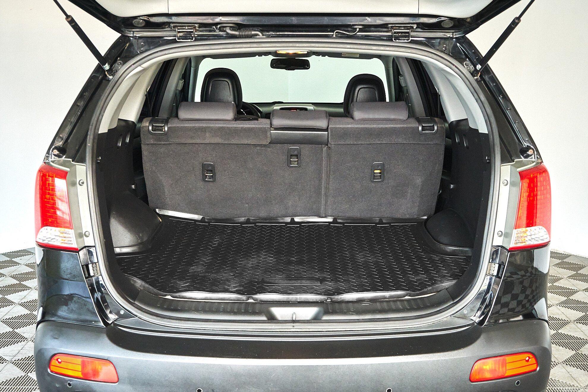 Kia Sorento 2011, черный