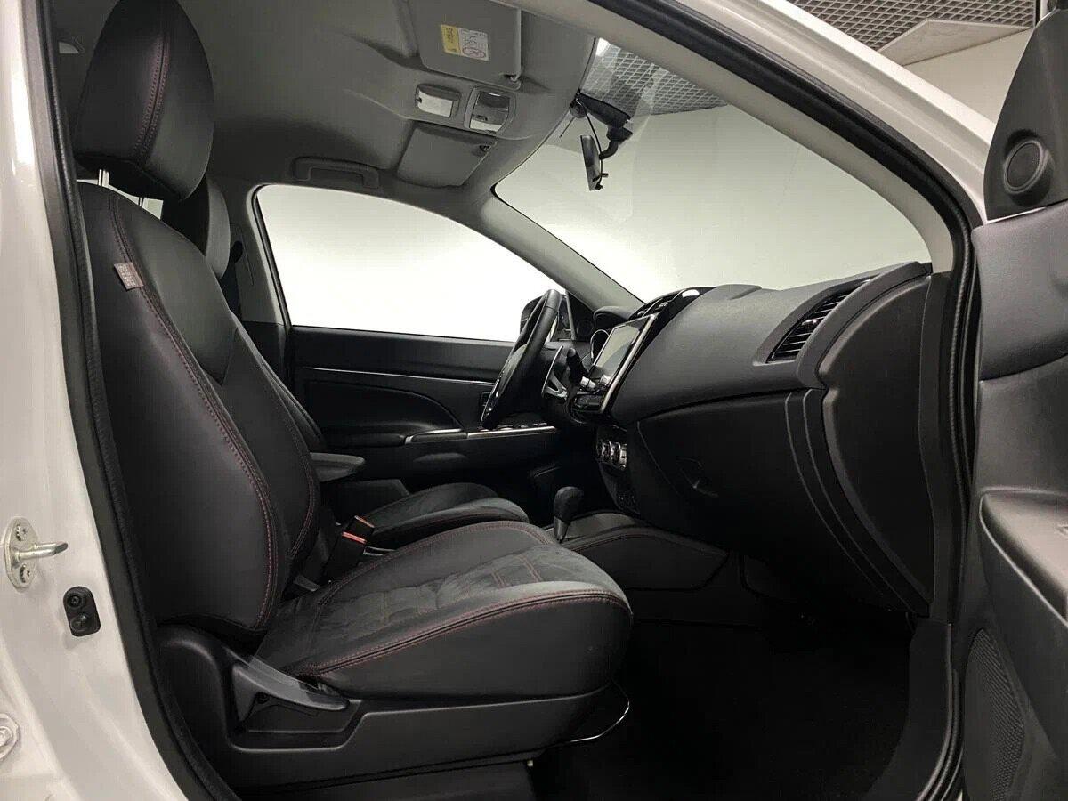 Mitsubishi ASX 2020, белый