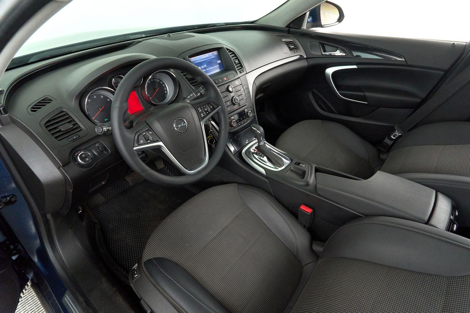 Opel Insignia 2012, синий